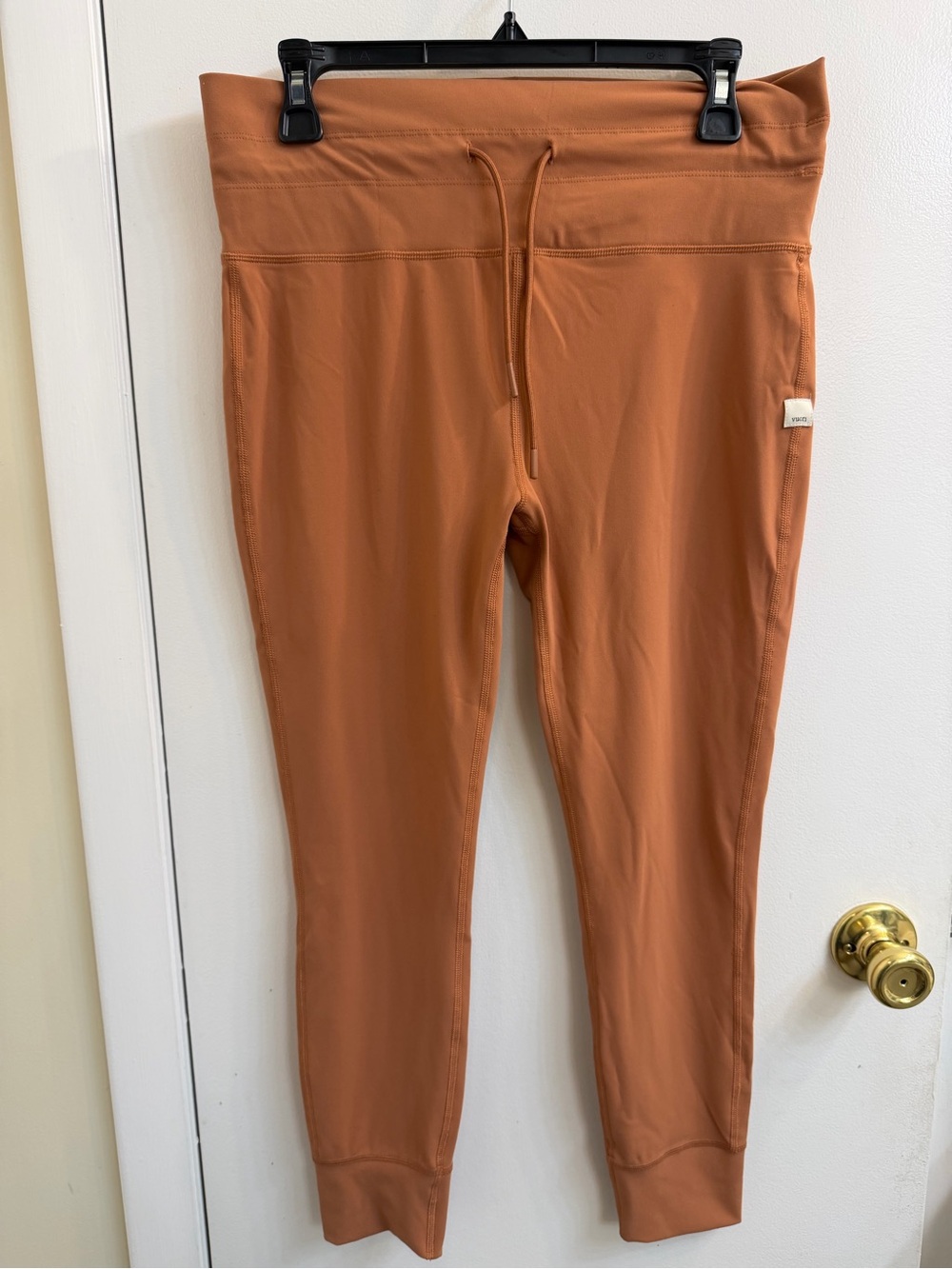 Vuori Rust Brown Drawstring Performance Leggings